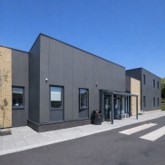 Dabīgā bazalta plāksne ROCKWOOL ROCKPANEL DURABLE STANDARD RAL7012 8x1200x3050mm B-s2,d0,3.66m2/loksne