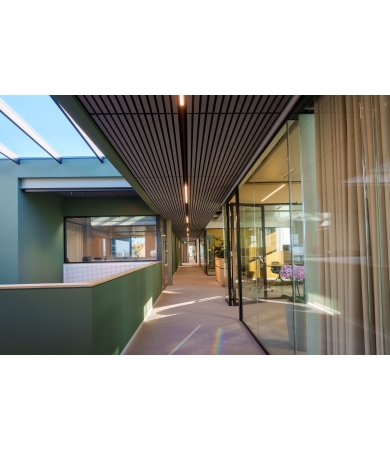 Piekaramie griesti HUNTER DOUGLAS HEARTFELT MULTIPANEL 130HL35mm Dark Grey 1x4000mm 6.67m/m2